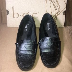 Women’s black leather drivers/loafers